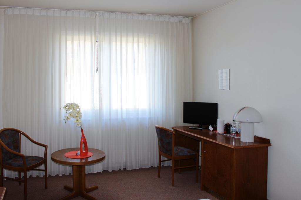 Hotel La Taverna Rosbach vor der Hohe Room photo